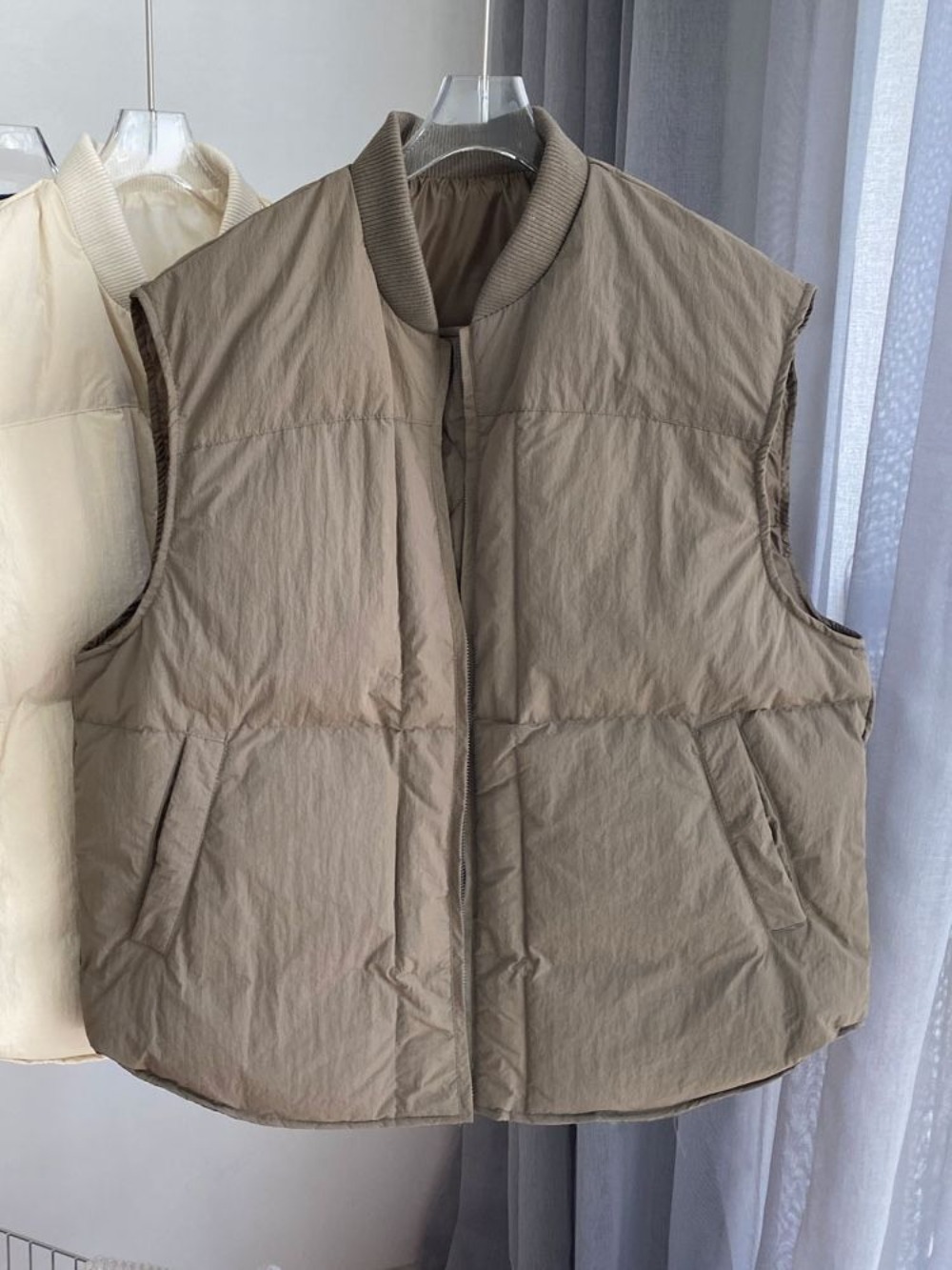 جاكيت شتوي دافئ 2026 برقبة دائ - مراجعة Winter Clothing Hong Kong وسعره